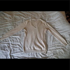 Deep v oversized sweater